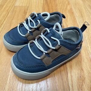Oshkosh blue and brown toddler size 6 elastic laced sneakers